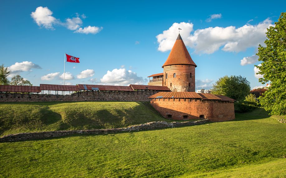 立陶宛(图1) d5377a07483216f9c38bb328e5d614ee.jpg